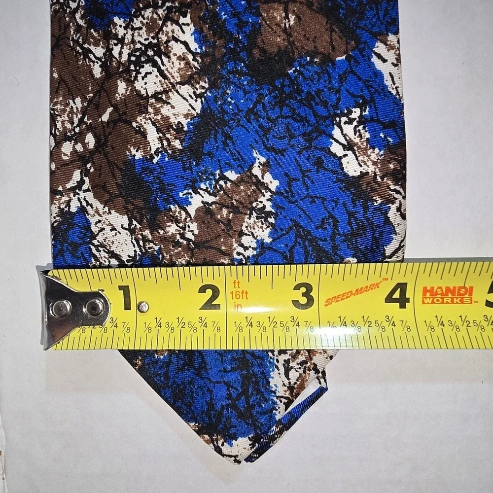 VINTAGE Karoll's Chicago Funky Blue and Brown All Silk Neck Tie‎ NEW